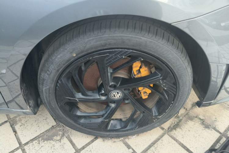 Used MG 6 2021 Pro 1.5T Automatic Trophy Luxury Edition Right Front Wheel Hub