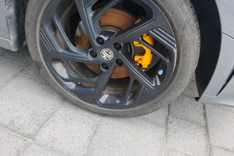 Used MG 6 2021 Pro 1.5T Automatic Trophy Luxury Edition Right Front Wheel Hub
