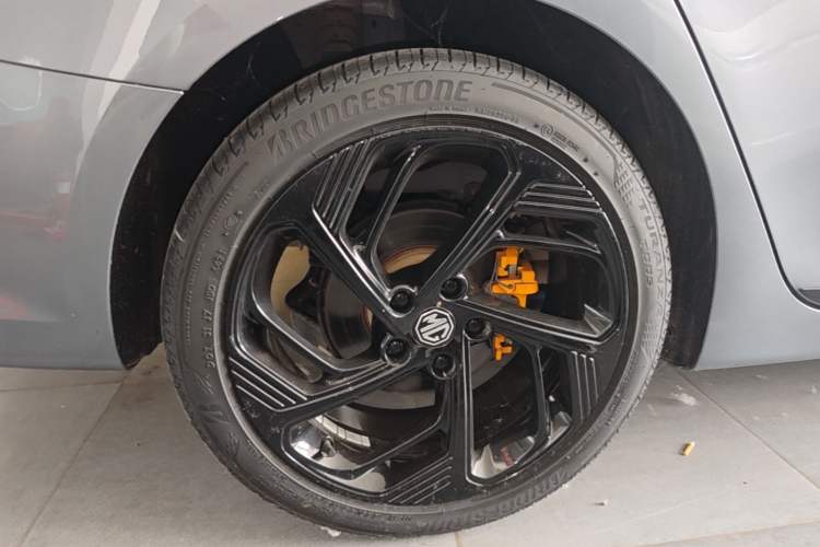 Used MG 6 2021 Pro 1.5T Automatic Trophy Luxury Edition Right Rear Wheel Hub