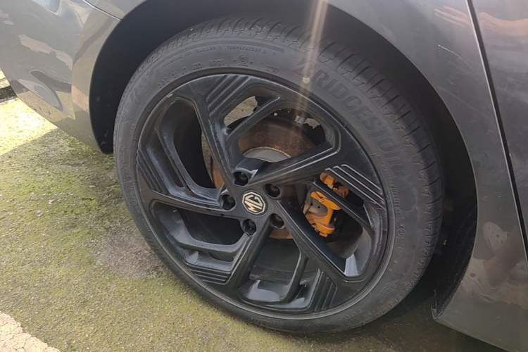 Used MG 6 2021 Pro 1.5T Automatic Trophy Flagship Edition Right Rear Wheel Hub