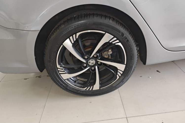 Used MG 6 2021 1.5T Automatic Lingchao Edition Right Rear Wheel Hub