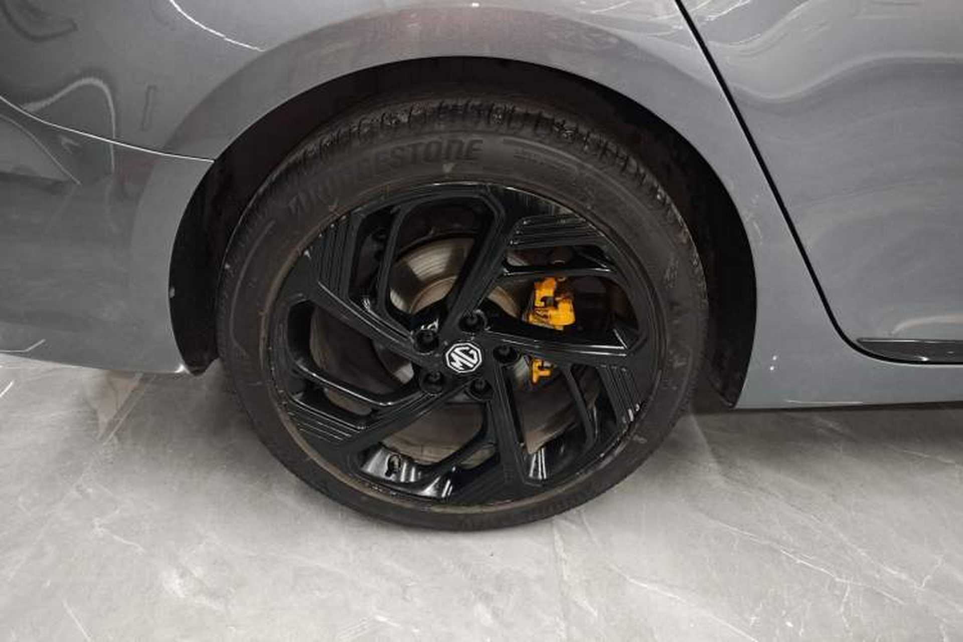 Used MG 6 2021 Pro 1.5T Automatic Trophy Smart Drive Flagship Edition Right Rear Wheel Hub