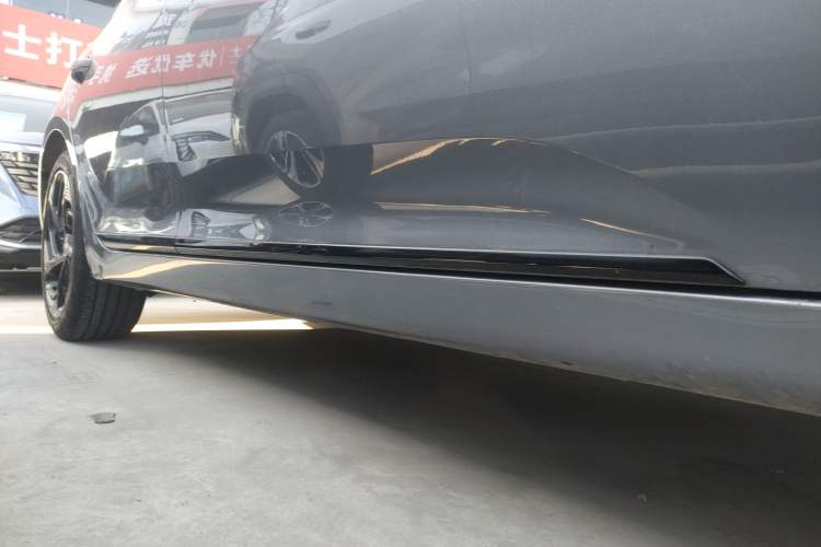 Used MG 6 2021 Pro 1.5T Automatic Trophy Smart Drive Flagship Edition Right Side Sill