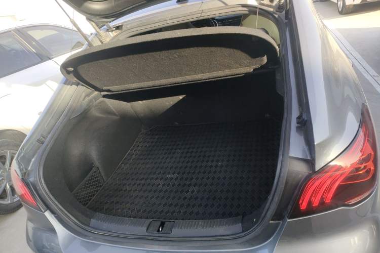 Used MG 6 2021 Pro 1.5T Automatic Trophy Smart Drive Flagship Edition Trunk