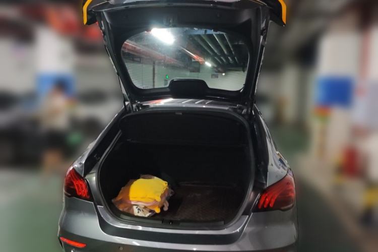 Used MG 6 2021 Pro 1.5T Automatic Trophy Luxury Edition Trunk