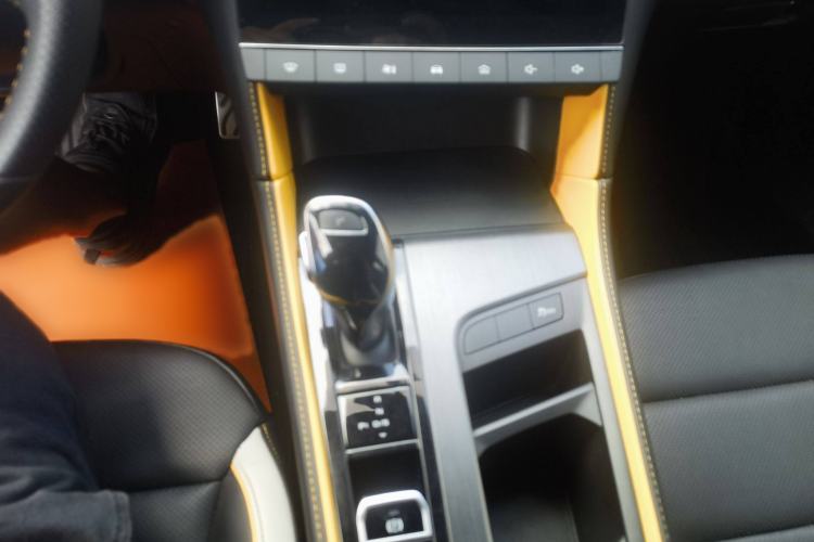 Used MG 6 2021 Pro 1.5T Automatic Trophy Luxury Edition Gear Lever