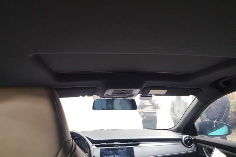 Used MG 6 2021 Pro 1.5T Automatic Trophy Luxury Edition Headliner
