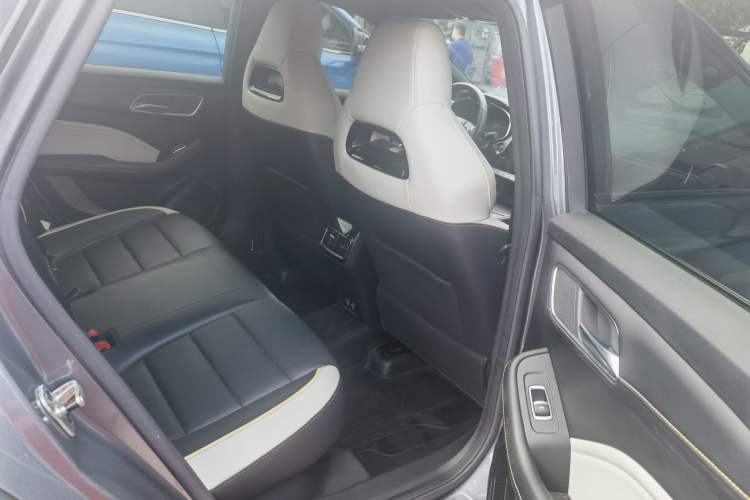 Used MG 6 2021 Pro 1.5T Automatic Trophy Luxury Edition Interior 10