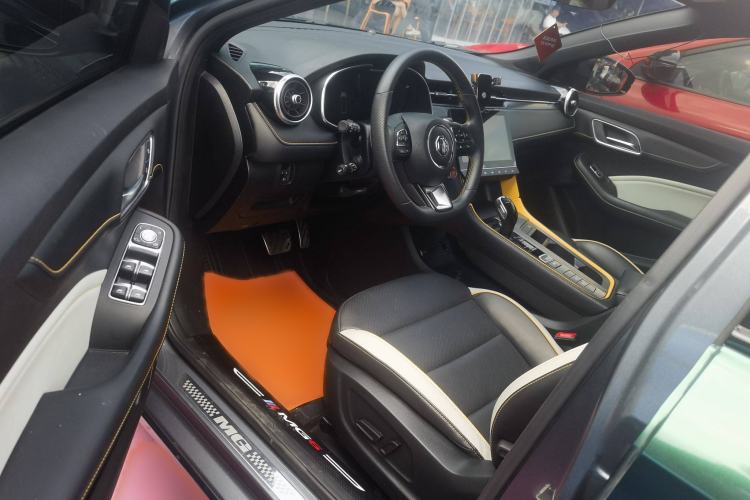 Used MG 6 2021 Pro 1.5T Automatic Trophy Luxury Edition Interior 5