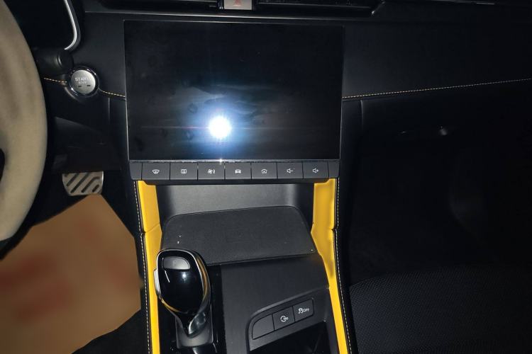 Used MG 6 2021 Pro 1.5T Automatic Trophy Flagship Edition Audio And AC Panel