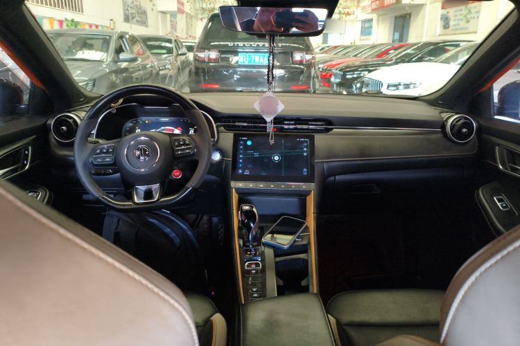 Used MG 6 2021 Pro 1.5T Automatic Trophy Flagship Edition Center Console