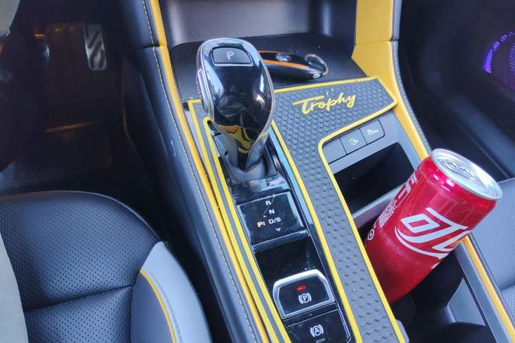 Used MG 6 2021 Pro 1.5T Automatic Trophy Flagship Edition Gear Lever