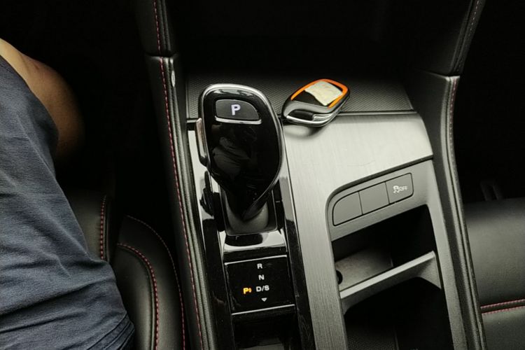 Used MG 6 2021 Pro 1.5T Automatic Trendsetting Luxury Edition Gear Lever