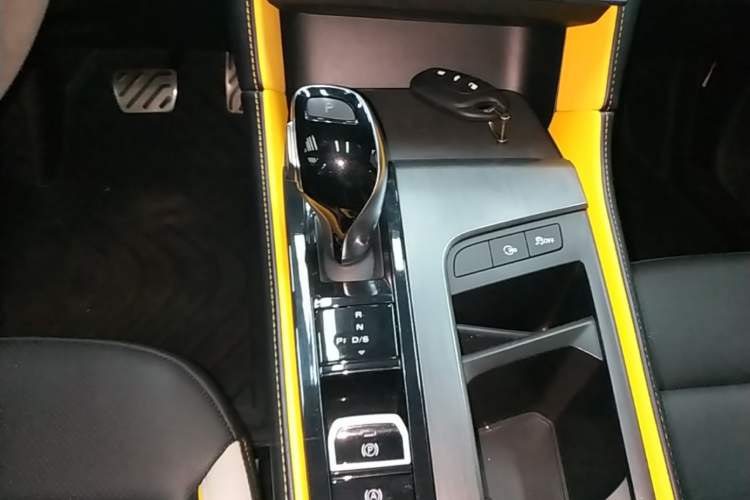 Used MG 6 2021 Pro 1.5T Automatic Trophy Smart Drive Flagship Edition Gear Lever
