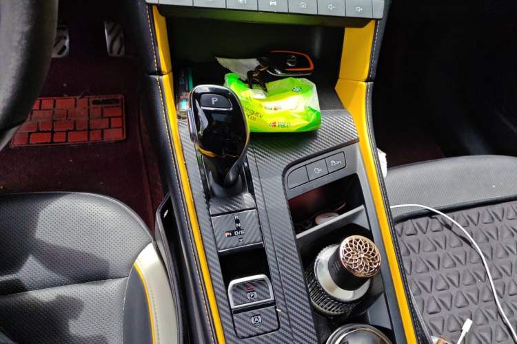 Used MG 6 2021 Pro 1.5T Automatic Trophy Flagship Edition Gear Lever