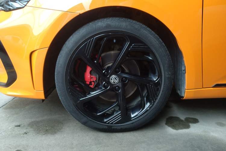 Used MG 6 2021 Pro 1.5T Automatic Trophy Luxury Edition Left Front Wheel Hub