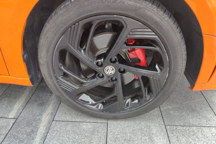 Used MG 6 2021 Pro 1.5T Automatic Trophy Luxury Edition Right Front Wheel Hub