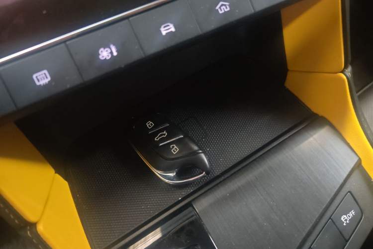 Used MG 6 2021 Pro 1.5T Automatic Trophy Luxury Edition Interior 1