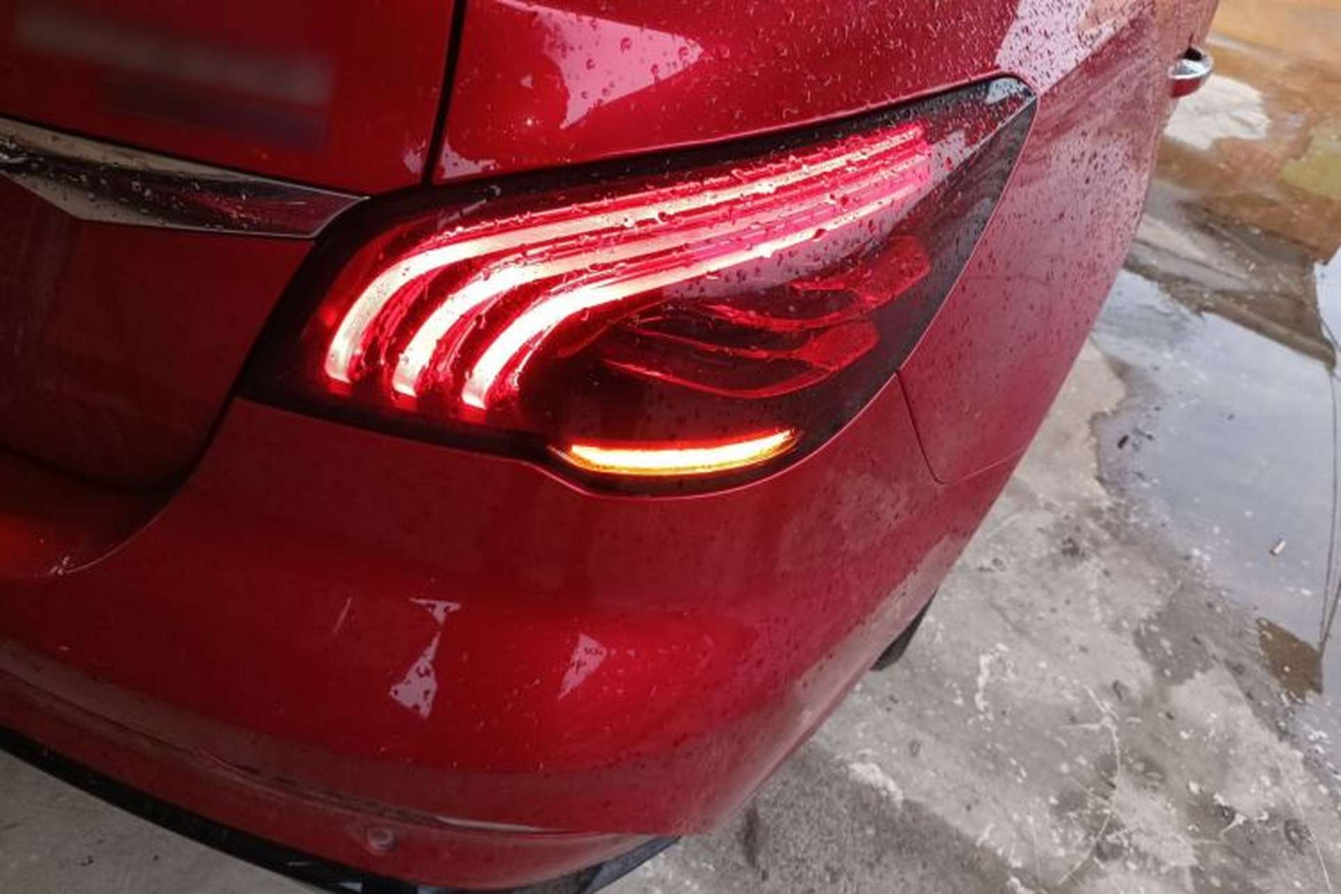 Used MG 6 2021 1.5T Automatic Lingchao Smart Edition Right Rear Taillight
