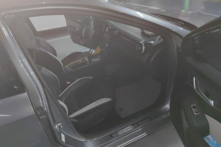 Used MG 6 2021 Pro 1.5T Automatic Trophy Luxury Edition Interior 1
