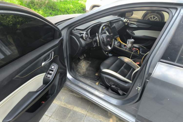 Used MG 6 2021 Pro 1.5T Automatic Trophy Luxury Edition Interior 3