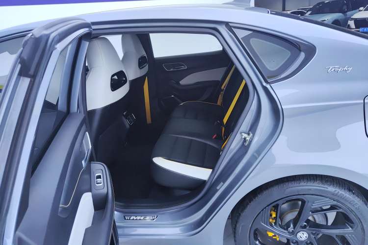 Used MG 6 2021 Pro 1.5T Automatic Trophy Flagship Edition Left Rear Seat