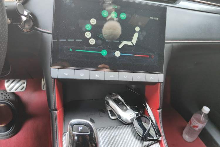 Used MG 6 2021 1.5T Automatic Lingchao Edition Audio And AC Panel