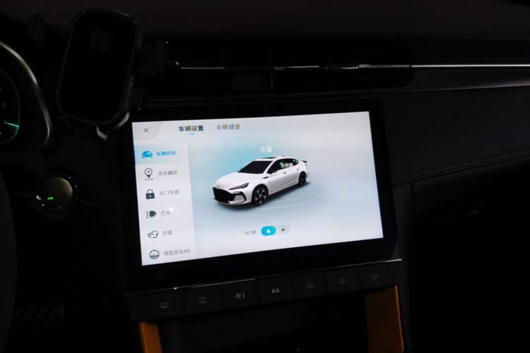 Used MG 6 2021 Pro 1.5T Automatic Trophy Flagship Edition Audio And AC Panel