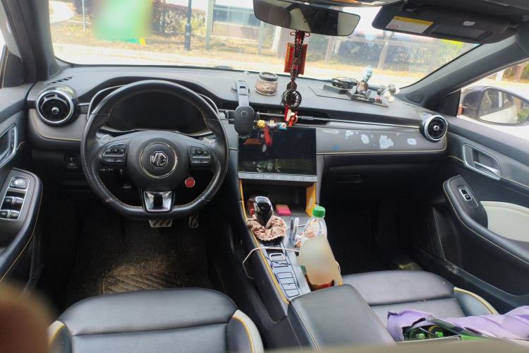 Used MG 6 2021 Pro 1.5T Automatic Trophy Luxury Edition Center Console