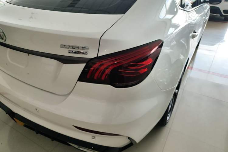 Used MG 6 2021 Pro 1.5T Automatic Trendsetting Luxury Edition Exterior 3