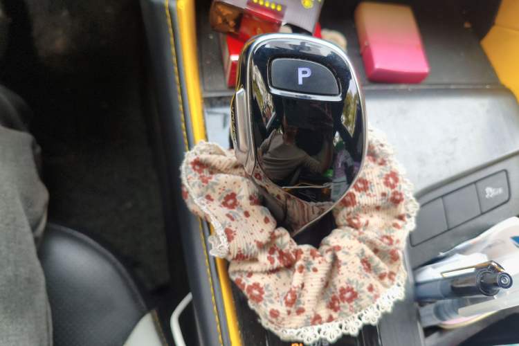 Used MG 6 2021 Pro 1.5T Automatic Trophy Luxury Edition Gear Lever