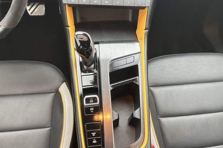 Used MG 6 2021 Pro 1.5T Automatic Trophy Flagship Edition Gear Lever