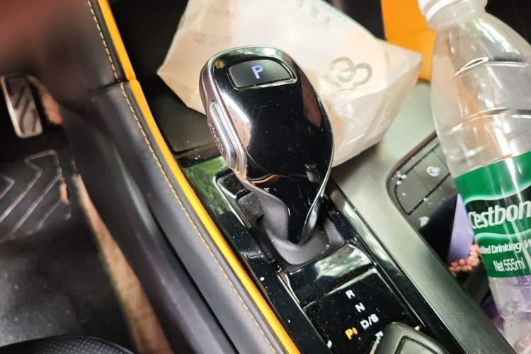 Used MG 6 2021 Pro 1.5T Automatic Trophy Flagship Edition Gear Lever