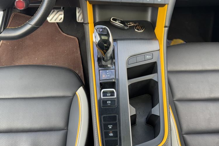Used MG 6 2021 Pro 1.5T Automatic Trophy Luxury Edition Gear Lever