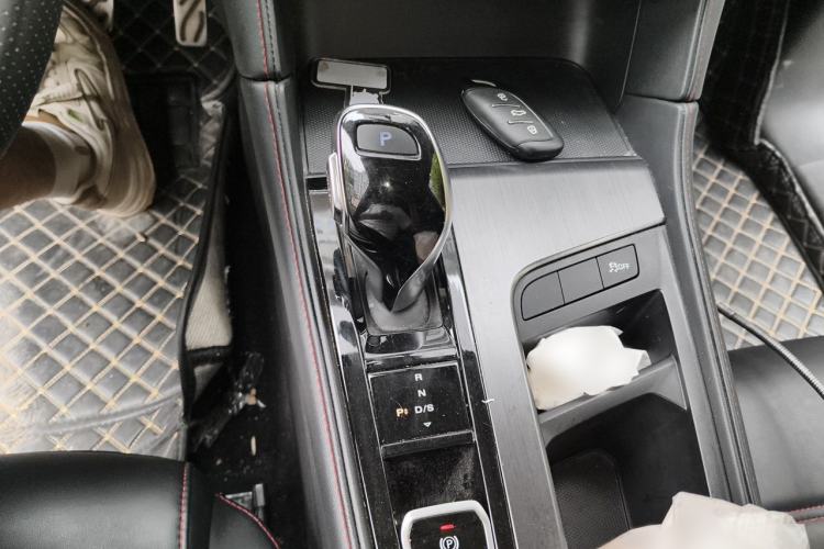 Used MG 6 2021 Pro 1.5T Automatic Trendsetting Luxury Edition Gear Lever
