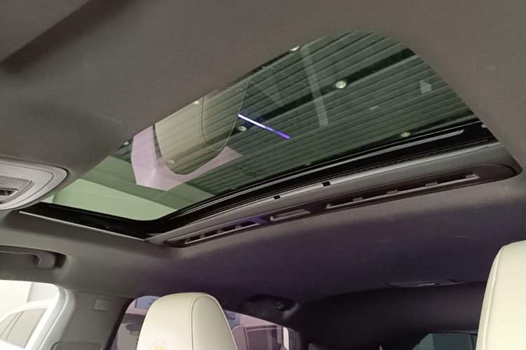 Used MG 6 2021 Pro 1.5T Automatic Trophy Luxury Edition Headliner