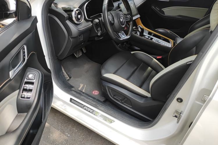 Used MG 6 2021 Pro 1.5T Automatic Trophy Luxury Edition Interior 3