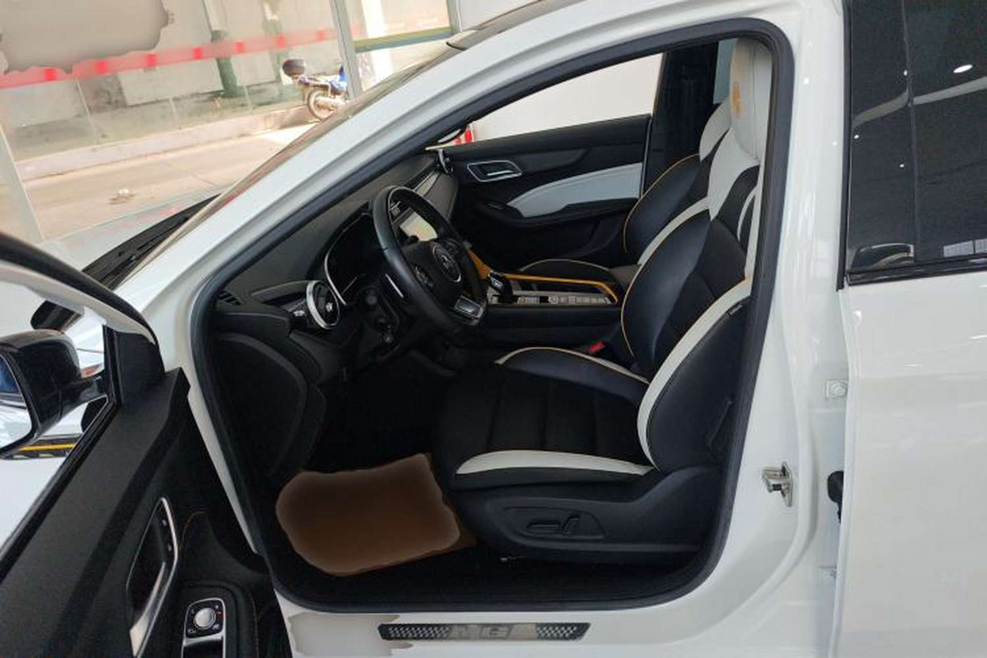 Used MG 6 2021 Pro 1.5T Automatic Trophy Luxury Edition Left Front Seat