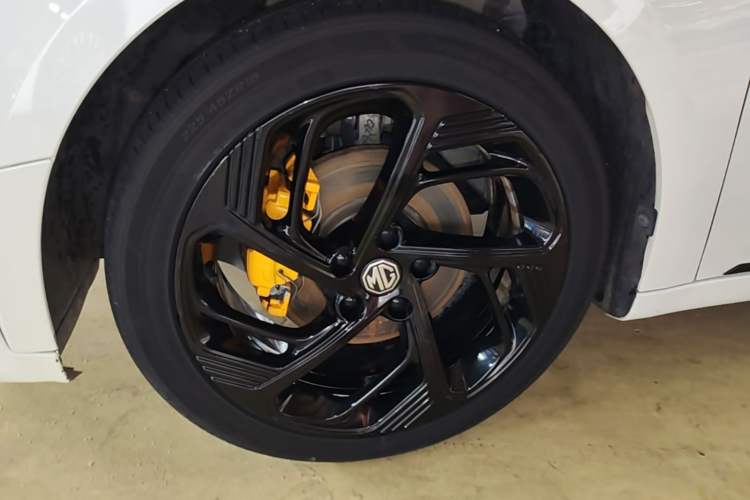 Used MG 6 2021 Pro 1.5T Automatic Trophy Flagship Edition Left Front Wheel Hub