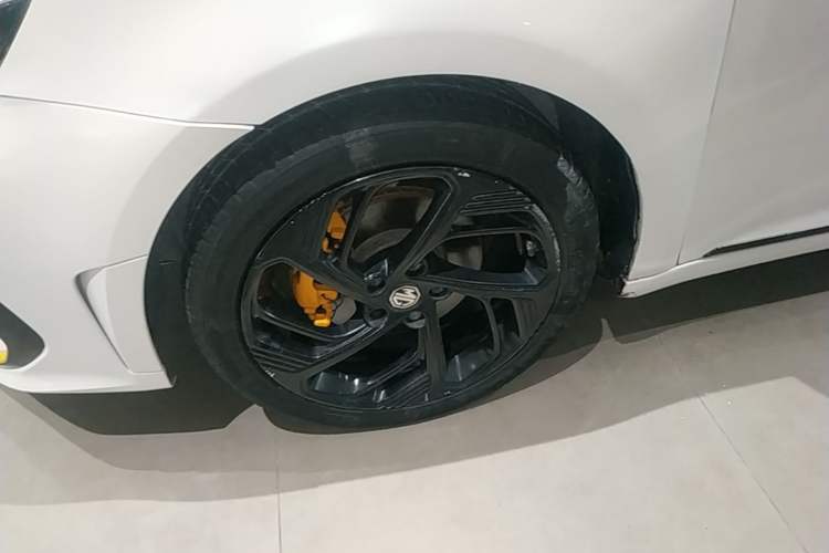 Used MG 6 2021 Pro 1.5T Automatic Trophy Flagship Edition Left Front Wheel Hub