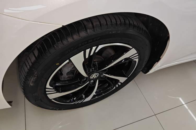 Used MG 6 2021 1.5T Automatic Lingchao Edition Left Front Wheel Hub
