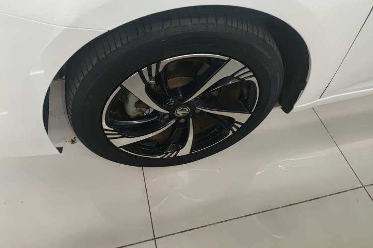 Used MG 6 2021 1.5T Automatic Lingchao Edition Left Front Wheel Hub