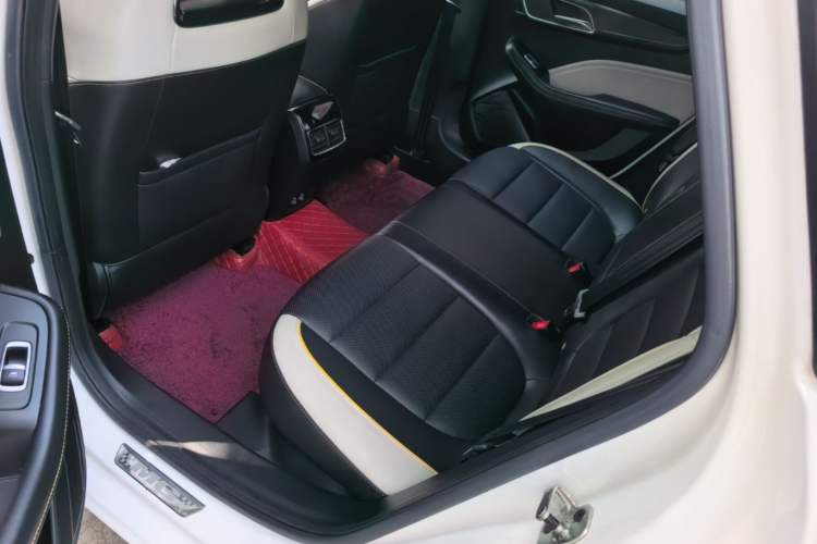 Used MG 6 2021 Pro 1.5T Automatic Trophy Luxury Edition Left Rear Seat