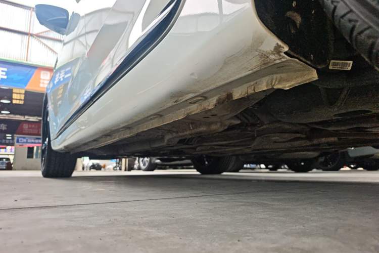 Used MG 6 2021 Pro 1.5T Automatic Trophy Flagship Edition Left Side Sill