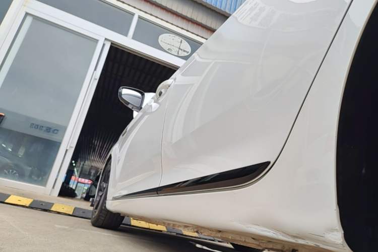 Used MG 6 2021 Pro 1.5T Automatic Trophy Luxury Edition Left Side Sill