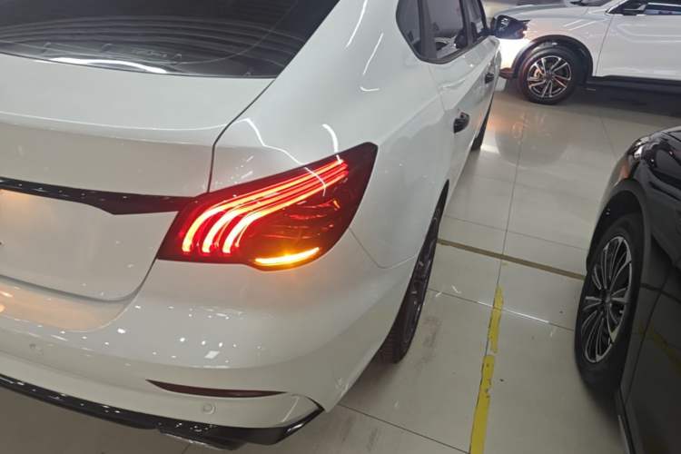 Used MG 6 2021 1.5T Automatic Lingchao Edition Right Rear Taillight