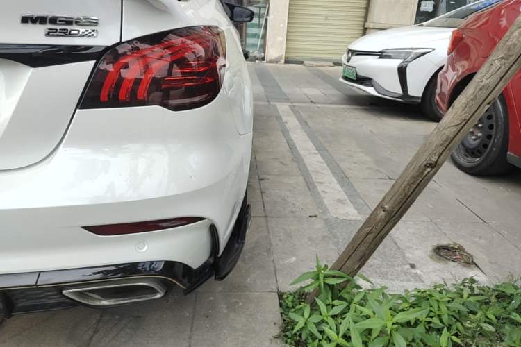 Used MG 6 2021 Pro 1.5T Automatic Trophy Luxury Edition Right Rear Taillight