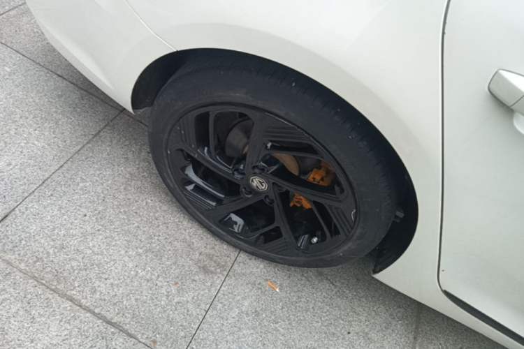 Used MG 6 2021 Pro 1.5T Automatic Trophy Luxury Edition Right Rear Wheel Hub