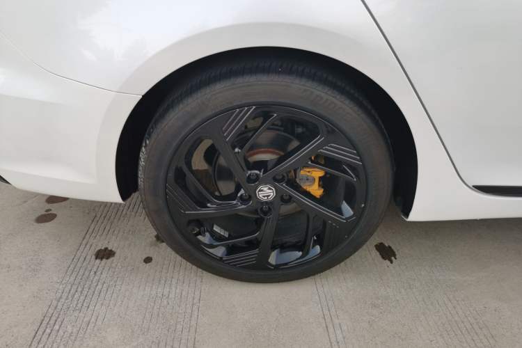 Used MG 6 2021 Pro 1.5T Automatic Trophy Flagship Edition Right Rear Wheel Hub