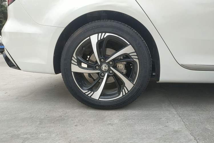 Used MG 6 2021 Pro 1.5T Automatic Trendsetting Luxury Edition Right Rear Wheel Hub